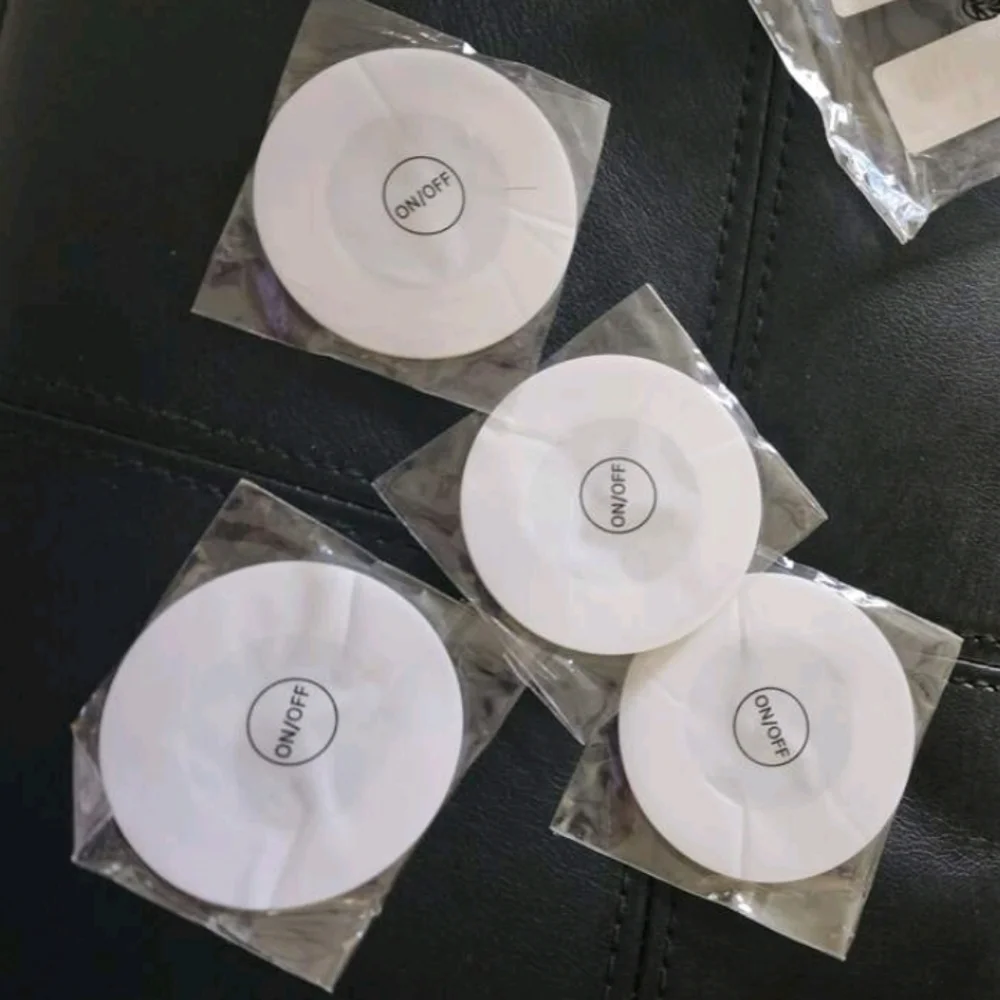 Multicolor LED Coasters For Illuminating Drinks & Bottles-Set Of 4 (W/Batteries)